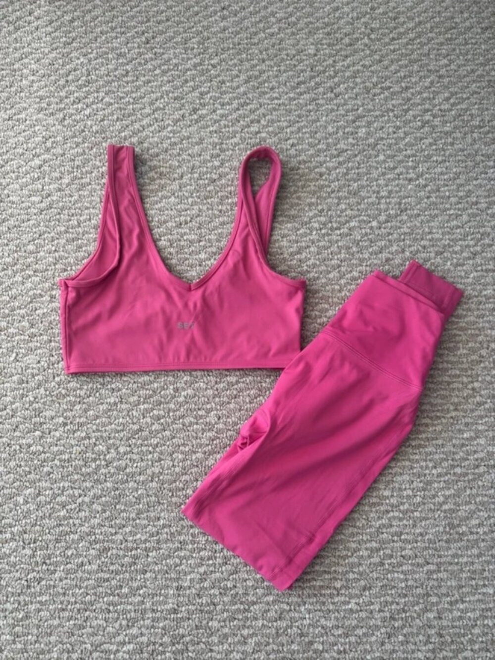 SET Active Sportbody Pink Sports Bra + Leggings